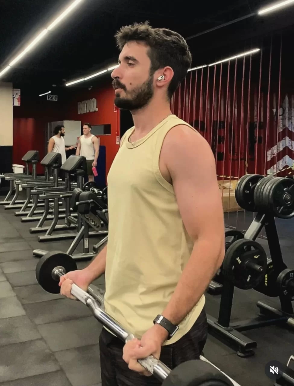 Bryan Especialista Em Massagens